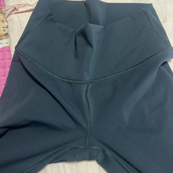 Lululemon Grey size 8 Wunder Under leggings cropped 17” inseam - Picture 9 of 10